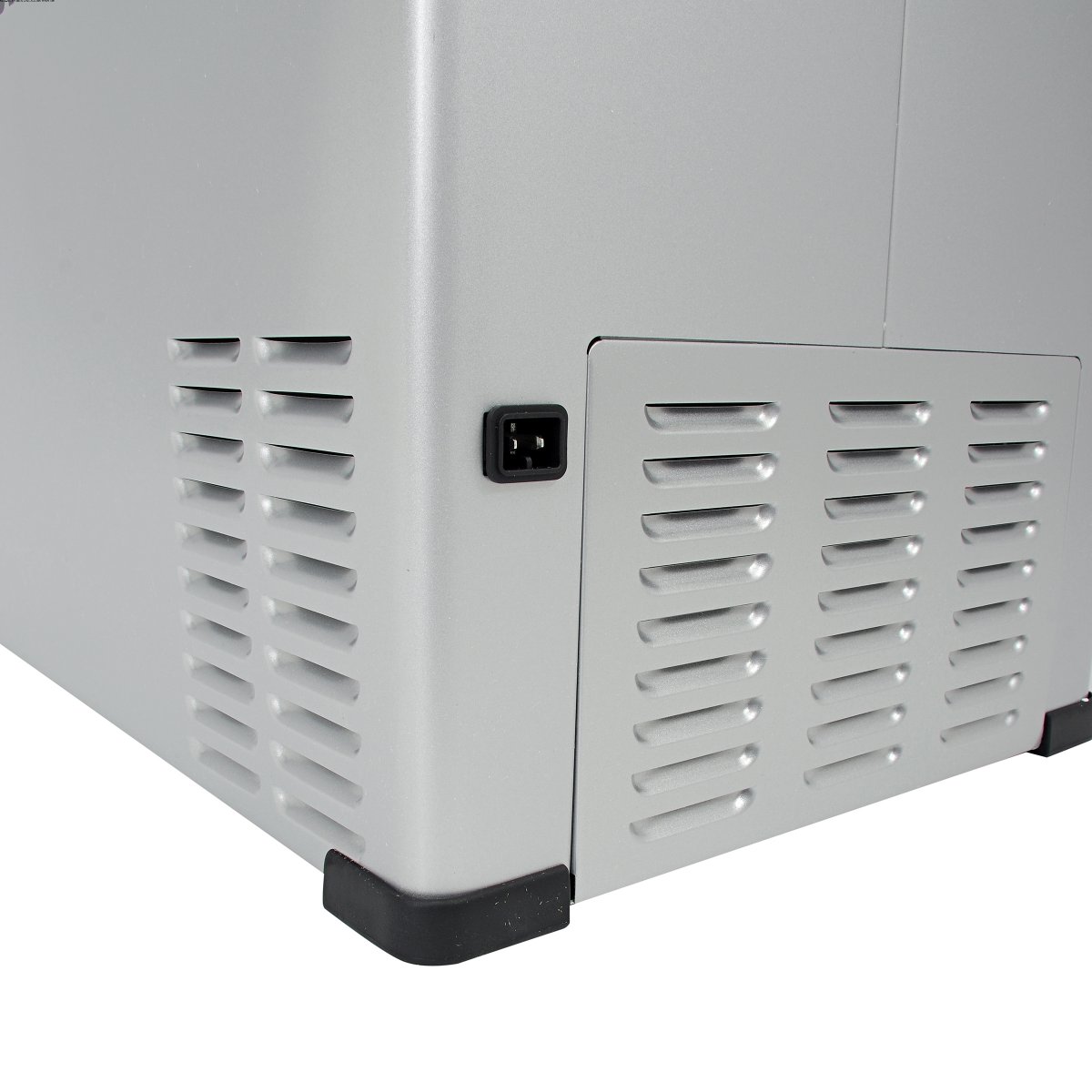 Автомобильный холодильник Sumitachi C50